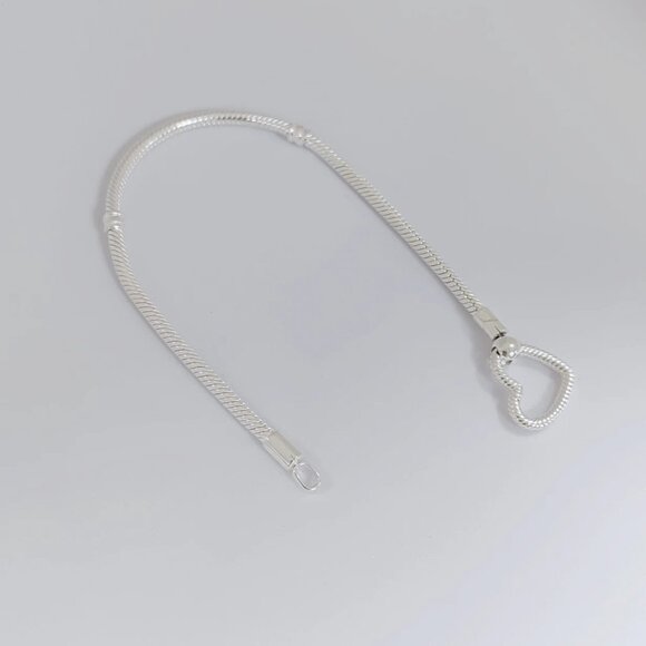 Pandora Moments Heart Closure Snake Chain Bracelet S925 Sterling Silver - Picture 5 of 5